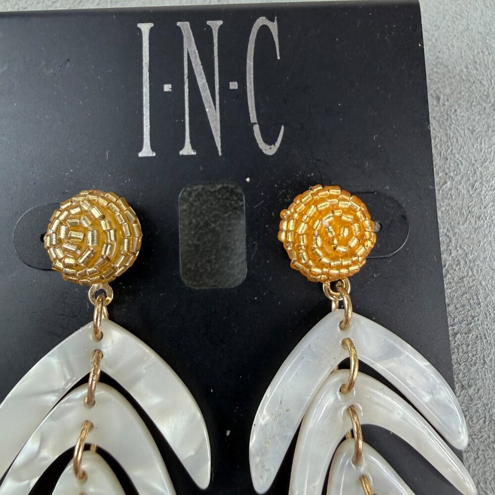INC International Palm Leaf Gold Tone Shakey Articulated Pierced Earrings - Picture 2 of 4